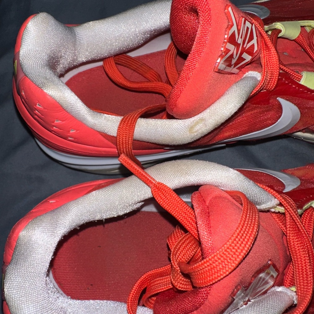 Nike Air Zoom GT Cut 2 NY vs. NY Sneakers Size 12M - Picture 4 of 6